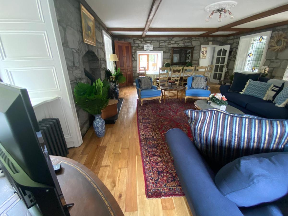 Salmon Weir Lodge コング エクステリア 写真