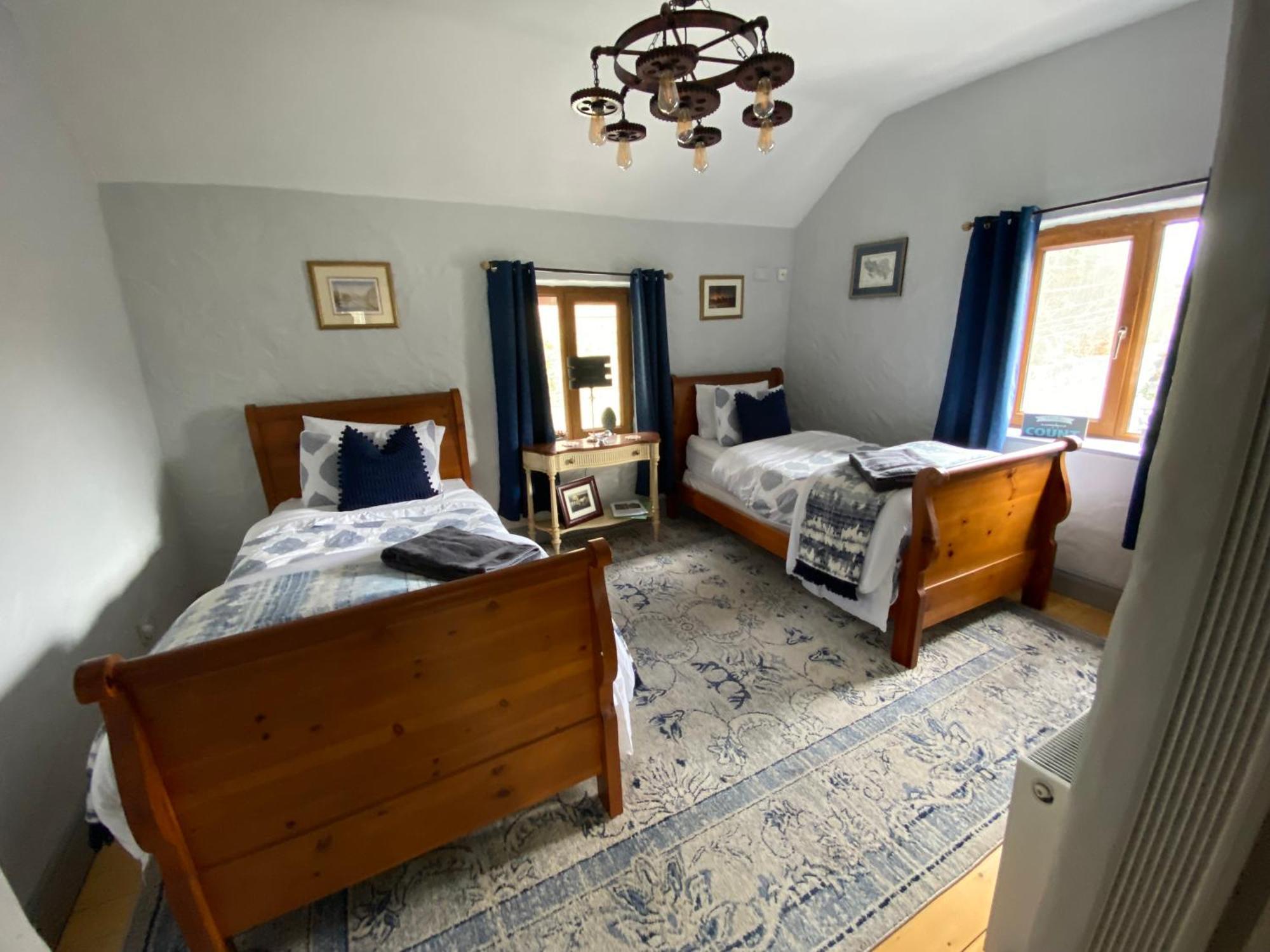 Salmon Weir Lodge コング エクステリア 写真