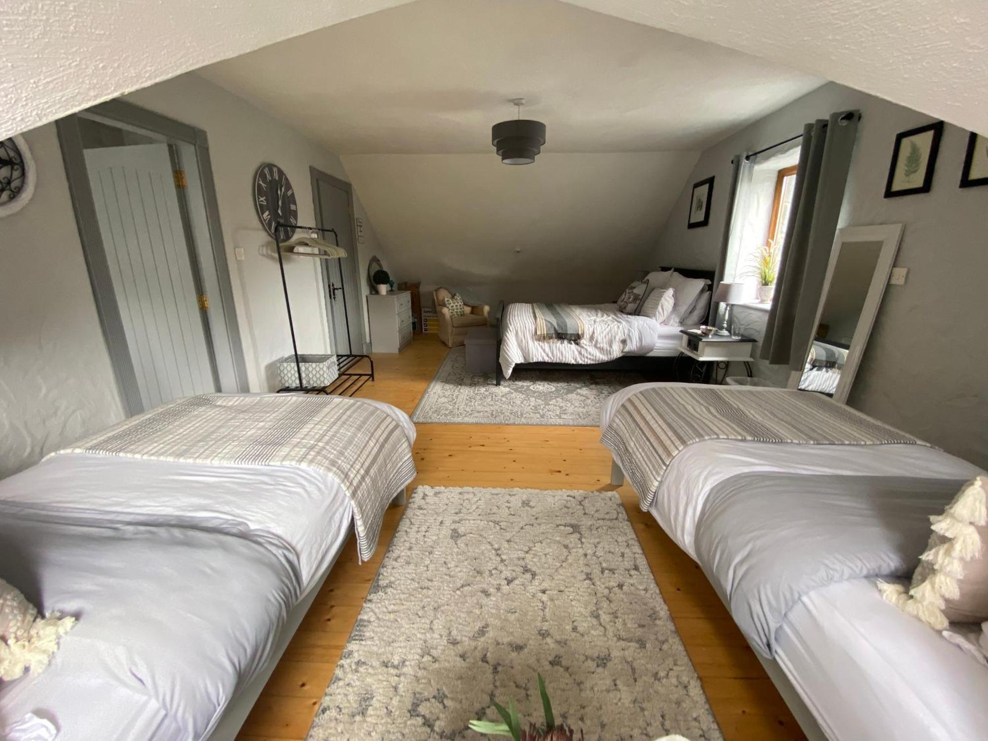 Salmon Weir Lodge コング エクステリア 写真